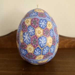 Floral Geometric Egg-Shaped Candle